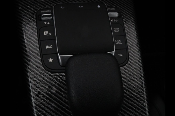 Mercedes-Benz A-Klasse 250e Business Solution Luxury | Leder | Stoelverwarming | Trekhaak | Camera | Navigatie | Full LED | Park Assist | Climate control | Widescreen