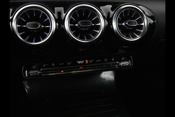 Mercedes-Benz A-Klasse 250e Business Solution Luxury | Leder | Stoelverwarming | Trekhaak | Camera | Navigatie | Full LED | Park Assist | Climate control | Widescreen