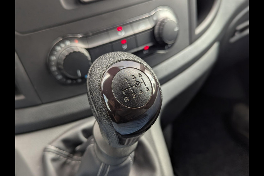 Mercedes-Benz Vito 114 CDI LANG AIRCO CRUISE NAVI TREKHAAK EURO 6 METALLIC