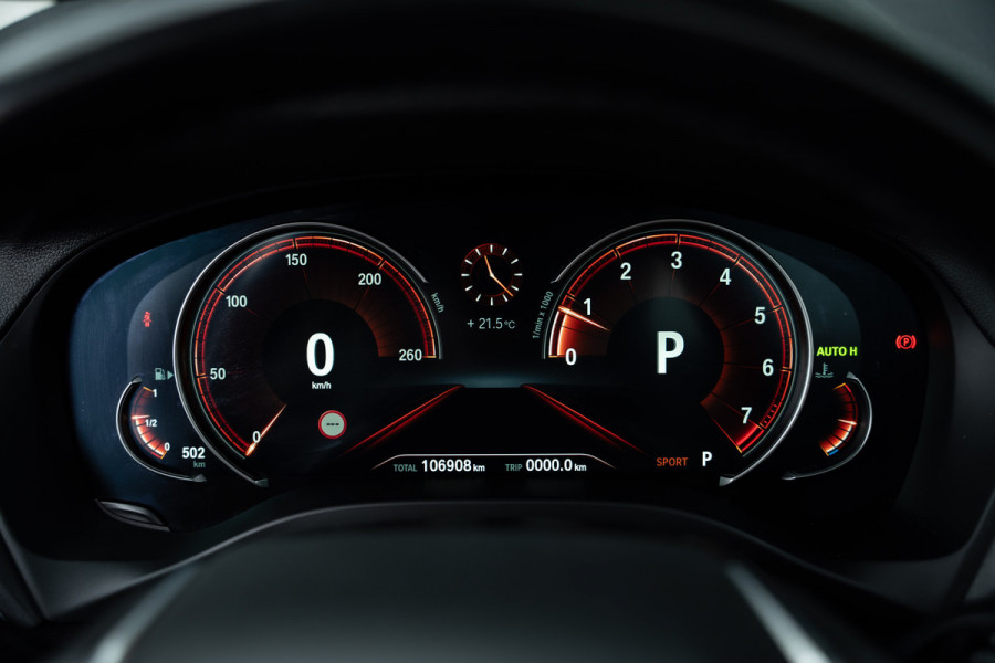 BMW X3 xDrive20i High Executive - Panorama | HUD | Cruise Control | Trekhaak