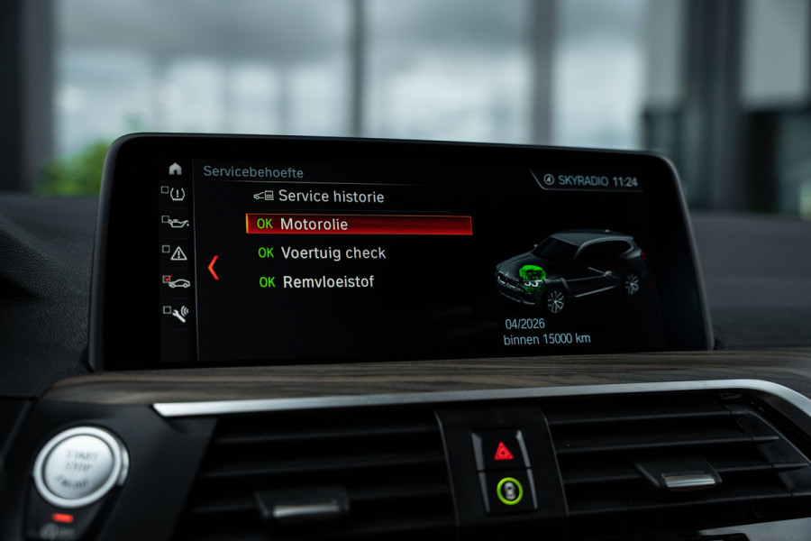 BMW X3 xDrive20i High Executive - Panorama | HUD | Cruise Control | Trekhaak