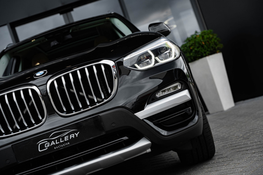BMW X3 xDrive20i High Executive - Panorama | HUD | Cruise Control | Trekhaak