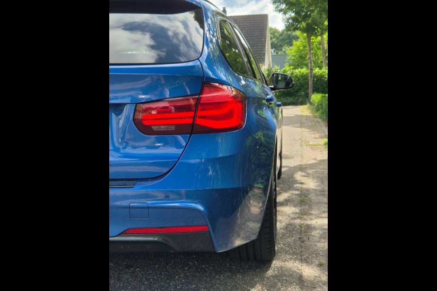 BMW 3 Serie Touring F31 M Sport blauw Harman Kardon Apple CarPlay Dig.teller 19inch breedset Su