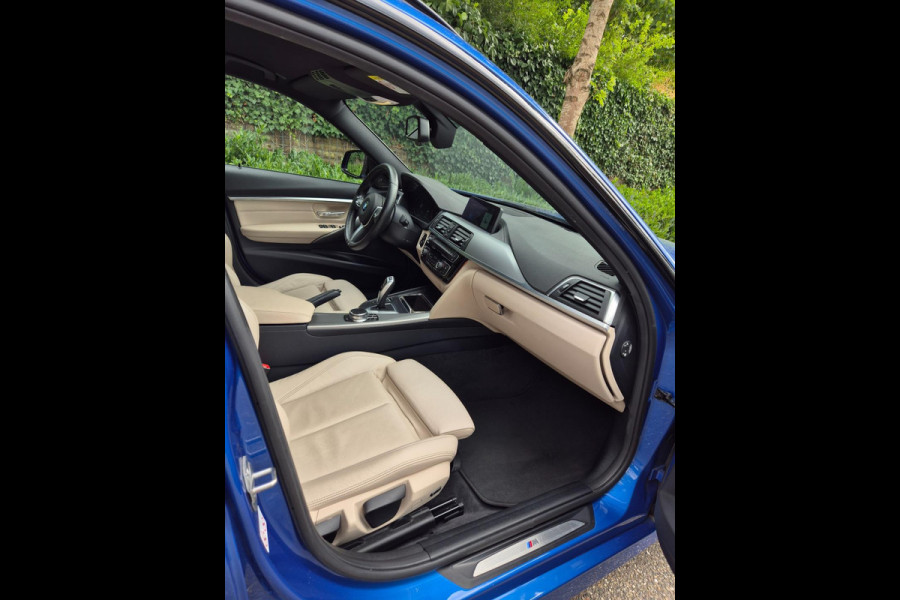 BMW 3 Serie Touring F31 M Sport blauw Harman Kardon Apple CarPlay Dig.teller 19inch breedset Su