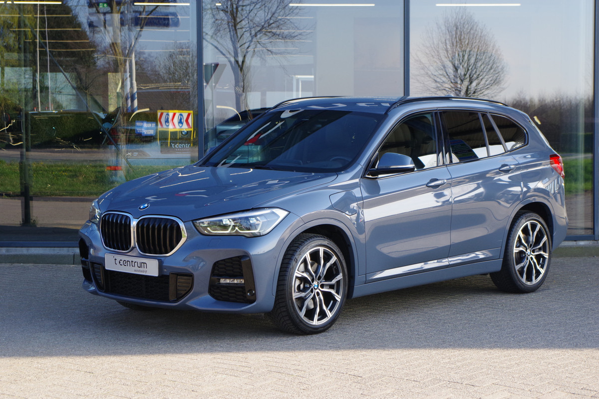 BMW X1 xDrive25e 220 PK M-Sport High Executive PHEV, Leder, Head-Up, Camera, H/K Sound, Memory, LED BMW X1 xDrive25e 220 PK M-Sport High Executive PHEV, Leder, Head-Up, Camera, H/K Sound, Memory, LED