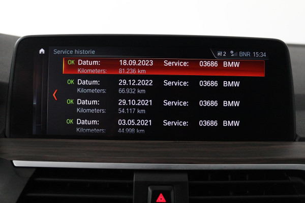 BMW X3 XDrive20i High Executive (STOELVERWARMING, SFEERVERLICHTING, HEAD-UP, CRUISE CONTROL, PARKEERSENSOREN, DEALER ONDERHOUDEN)