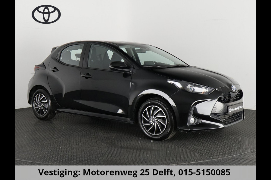 Toyota Yaris 1.5 HYBRIDE BLACKLINE GARANTIE 5-2034 AUTOMAAT. CLOUD NAVI. SLECHTS 11.000 KM.