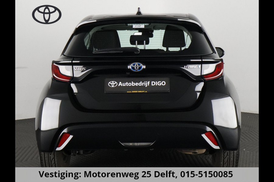 Toyota Yaris 1.5 HYBRIDE BLACKLINE GARANTIE 5-2034 AUTOMAAT. CLOUD NAVI. SLECHTS 11.000 KM.