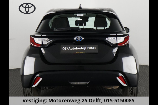 Toyota Yaris 1.5 HYBRIDE BLACKLINE GARANTIE 5-2034 AUTOMAAT. CLOUD NAVI. SLECHTS 11.000 KM.