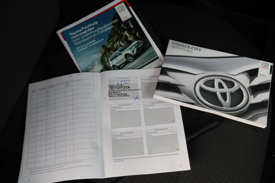 Toyota PROACE CITY 1eEig! | TREKHAAK | !KEURIGE STAAT! | NIEUWE APK