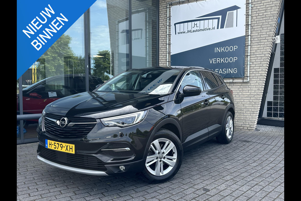 Opel Grandland X 1.2 Turbo Business Executive*NAVI*ECC*CRUISE*HAAK* Opel Grandland X 1.2 Turbo Business Executive*NAVI*ECC*CRUISE*HAAK*