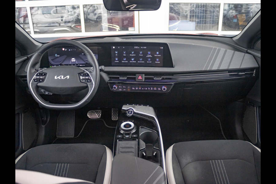 Kia Ev6 GT-Line 77.4 kWh schuifkanteldak l Stoelverwarming en stoel ventilatie l Meridian soundsysteem