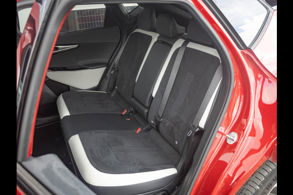 Kia Ev6 GT-Line 77.4 kWh schuifkanteldak l Stoelverwarming en stoel ventilatie l Meridian soundsysteem