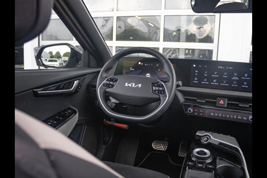 Kia Ev6 GT-Line 77.4 kWh schuifkanteldak l Stoelverwarming en stoel ventilatie l Meridian soundsysteem
