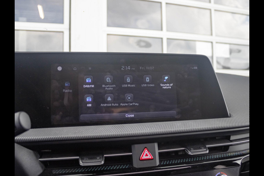 Kia Ev6 GT-Line 77.4 kWh schuifkanteldak l Stoelverwarming en stoel ventilatie l Meridian soundsysteem