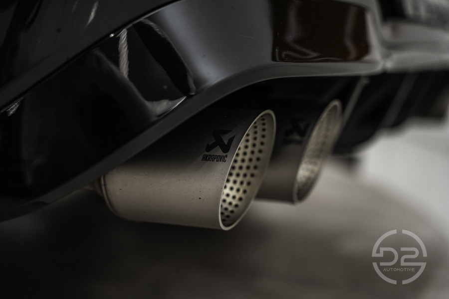 Volkswagen Golf 2.0 TSI R 4Motion Performance 320PK | Akrapovic | Leder&Memory | Harman/Kardon | VOL! 12 MND Garantie