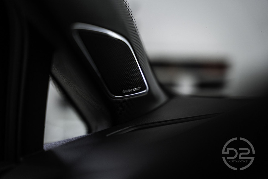 Volkswagen Golf 2.0 TSI R 4Motion Performance 320PK | Akrapovic | Leder&Memory | Harman/Kardon | VOL! 12 MND Garantie