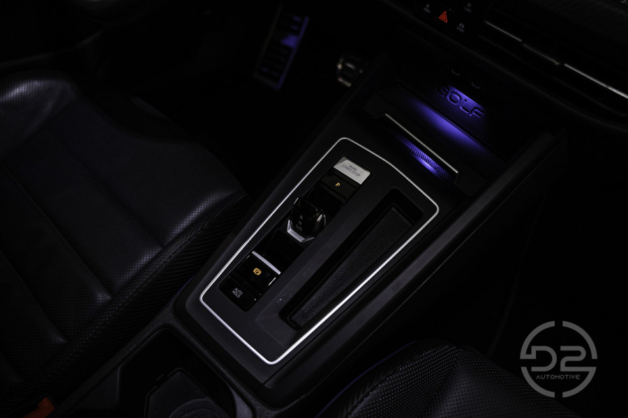 Volkswagen Golf 2.0 TSI R 4Motion Performance 320PK | Akrapovic | Leder&Memory | Harman/Kardon | VOL! 12 MND Garantie