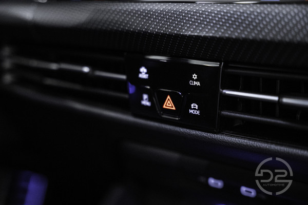 Volkswagen Golf 2.0 TSI R 4Motion Performance 320PK | Akrapovic | Leder&Memory | Harman/Kardon | VOL! 12 MND Garantie
