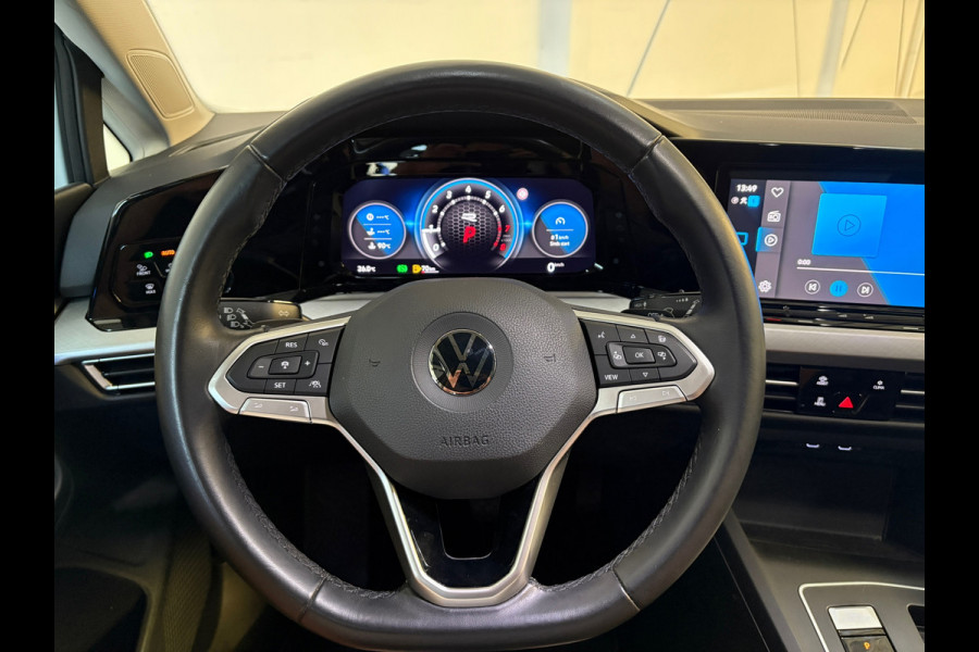 Volkswagen Golf 1.5 eTSI R-Line