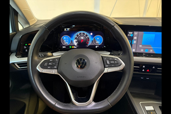 Volkswagen Golf 1.5 eTSI R-Line