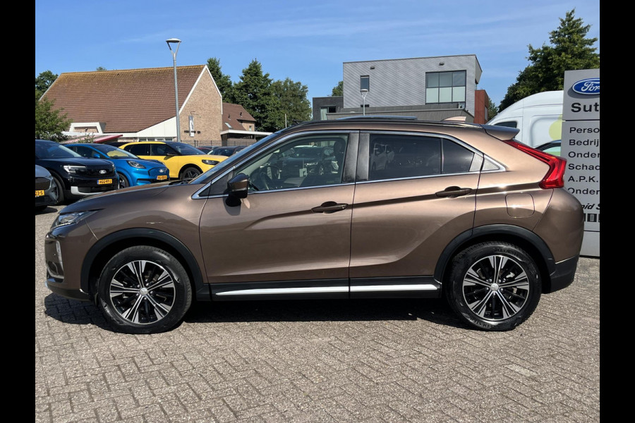 Mitsubishi Eclipse Cross 1.5 DI-T 4WD First Edition 163pk Automaat | Adaptieve Cruise | Head Up Display | Full Leder | | Panorama dak | Stoelverwarming | 1.600kg Trekgewicht!