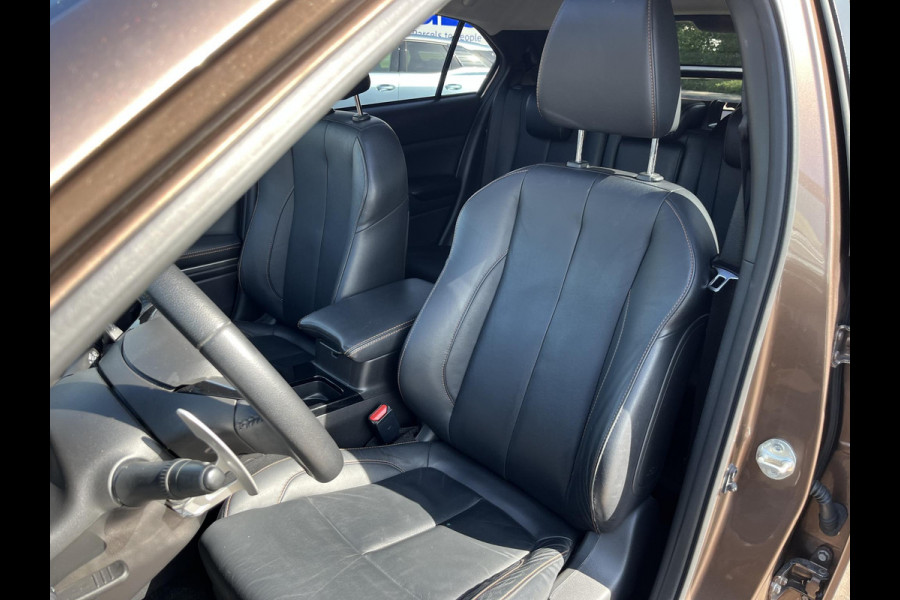 Mitsubishi Eclipse Cross 1.5 DI-T 4WD First Edition 163pk Automaat | Adaptieve Cruise | Head Up Display | Full Leder | | Panorama dak | Stoelverwarming | 1.600kg Trekgewicht!