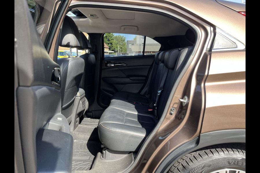 Mitsubishi Eclipse Cross 1.5 DI-T 4WD First Edition 163pk Automaat | Adaptieve Cruise | Head Up Display | Full Leder | | Panorama dak | Stoelverwarming | 1.600kg Trekgewicht!