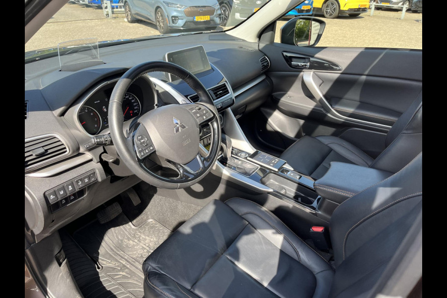 Mitsubishi Eclipse Cross 1.5 DI-T 4WD First Edition 163pk Automaat | Adaptieve Cruise | Head Up Display | Full Leder | | Panorama dak | Stoelverwarming | 1.600kg Trekgewicht!