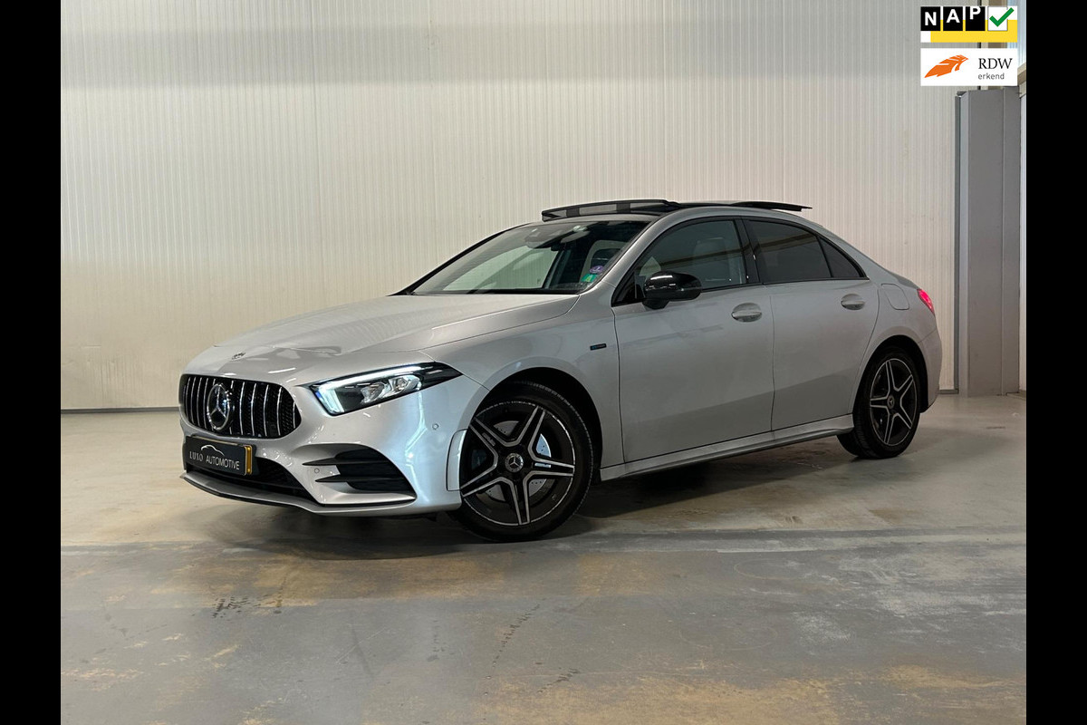 Mercedes-Benz A-Klasse 250 e Business Solution AMG Limited | PANO | NIGHT | CAMERA | AMBIANCE Mercedes-Benz A-Klasse 250 e Business Solution AMG Limited | PANO | NIGHT | CAMERA | AMBIANCE