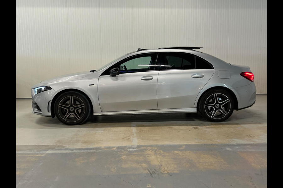 Mercedes-Benz A-Klasse 250 e Business Solution AMG Limited | PANO | NIGHT | CAMERA | AMBIANCE