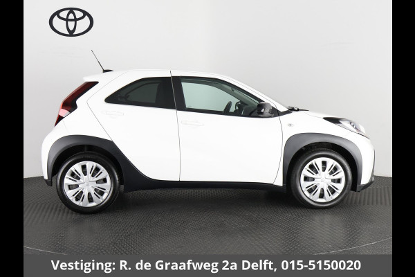 Toyota Aygo X 1.0 VVT-i MT Play | 1e eigenaar | Apple Carplay & AndroidAUTO | Privacy Glass | Camera |