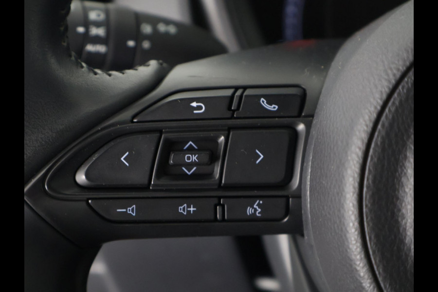 Toyota Aygo X 1.0 VVT-i MT Play | 1e eigenaar | Apple Carplay & AndroidAUTO | Privacy Glass | Camera |