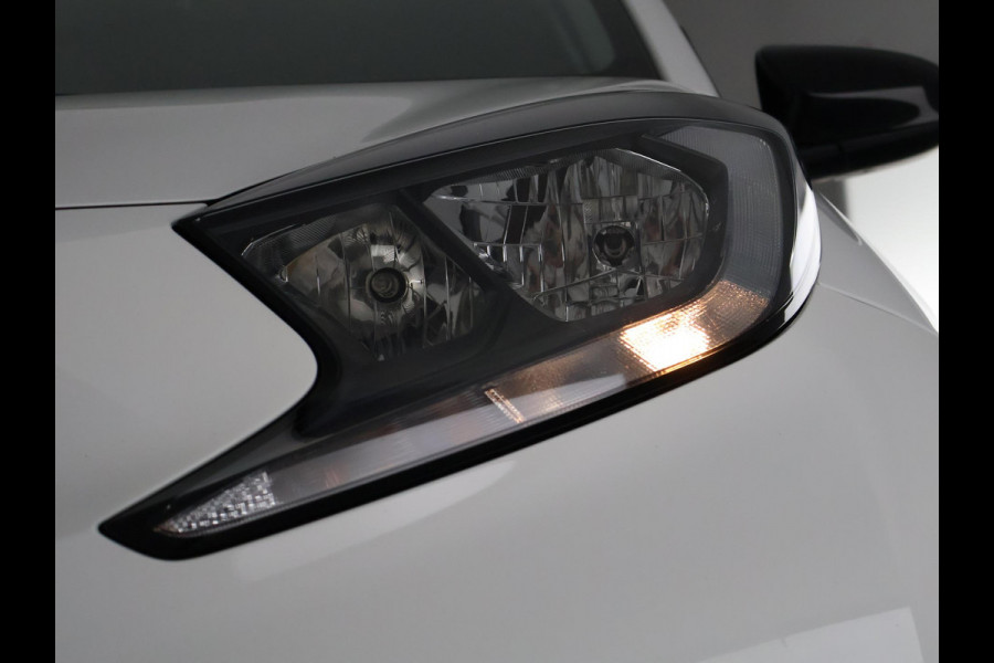 Toyota Aygo X 1.0 VVT-i MT Play | 1e eigenaar | Apple Carplay & AndroidAUTO | Privacy Glass | Camera |