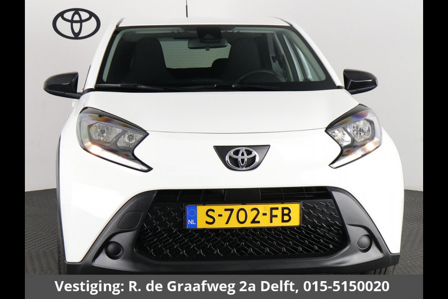 Toyota Aygo X 1.0 VVT-i MT Play | 1e eigenaar | Apple Carplay & AndroidAUTO | Privacy Glass | Camera |