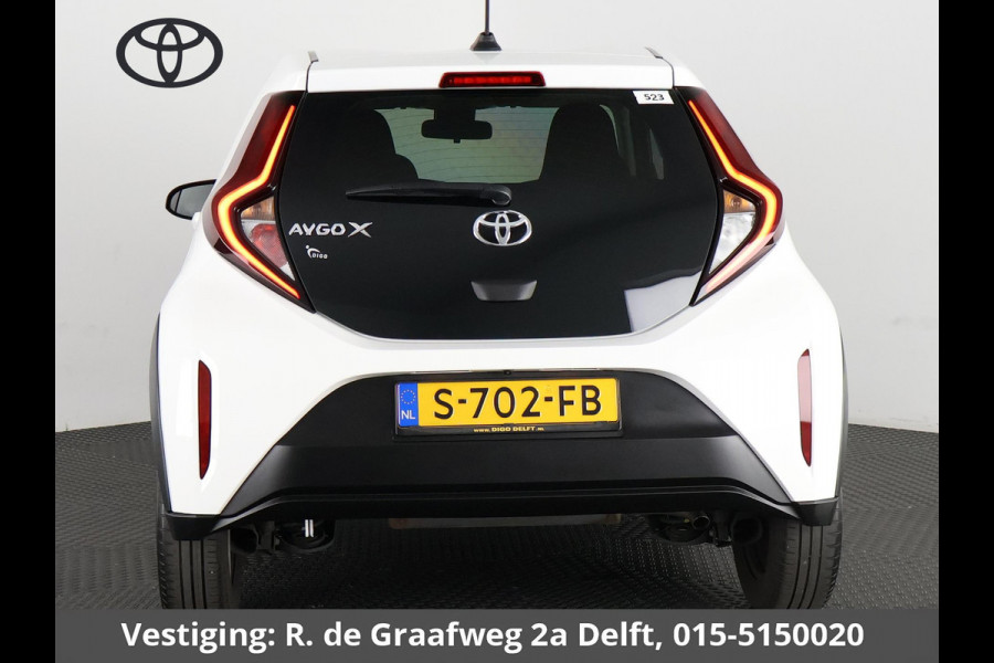 Toyota Aygo X 1.0 VVT-i MT Play | 1e eigenaar | Apple Carplay & AndroidAUTO | Privacy Glass | Camera |