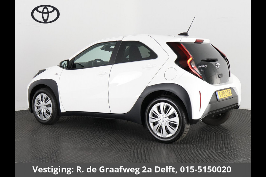 Toyota Aygo X 1.0 VVT-i MT Play | 1e eigenaar | Apple Carplay & AndroidAUTO | Privacy Glass | Camera |