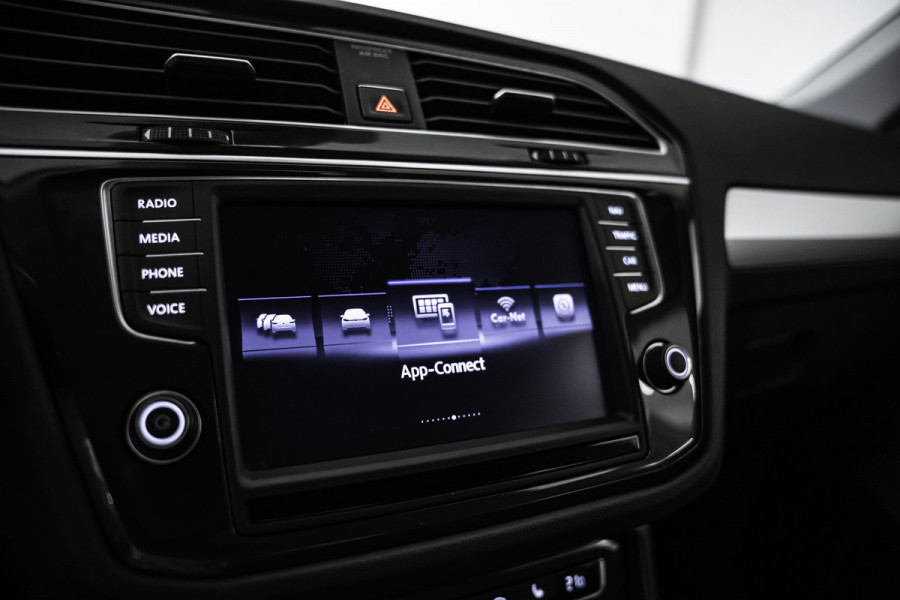 Volkswagen Tiguan 1.4 TSI 4Motion Highline 150PK | Stoelverwarming | Cruise | App Connect |