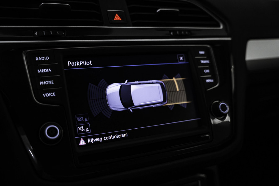 Volkswagen Tiguan 1.4 TSI 4Motion Highline 150PK | Stoelverwarming | Cruise | App Connect |