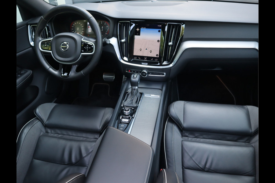 Volvo V60 2.0 T4 R-Design / Panoramadak / Trekhaak