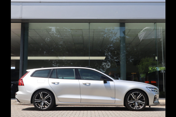Volvo V60 2.0 T4 R-Design / Panoramadak / Trekhaak