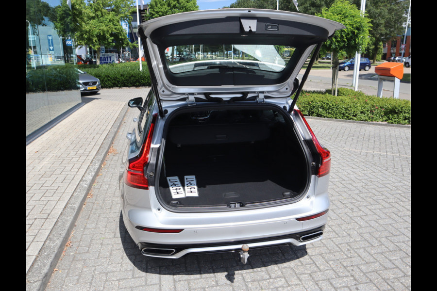 Volvo V60 2.0 T4 R-Design / Panoramadak / Trekhaak