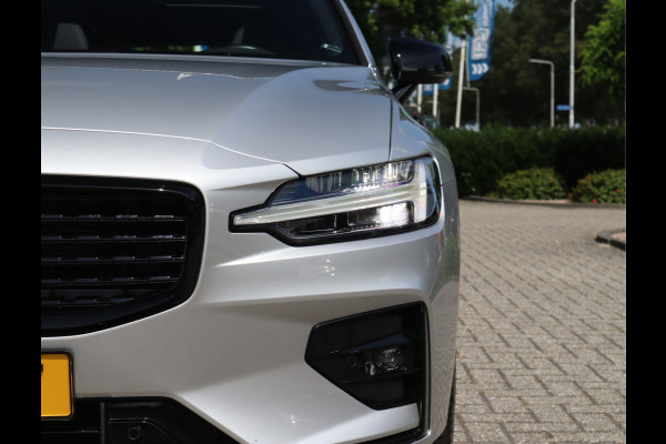 Volvo V60 2.0 T4 R-Design / Panoramadak / Trekhaak