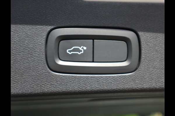 Volvo V60 2.0 T4 R-Design / Panoramadak / Trekhaak
