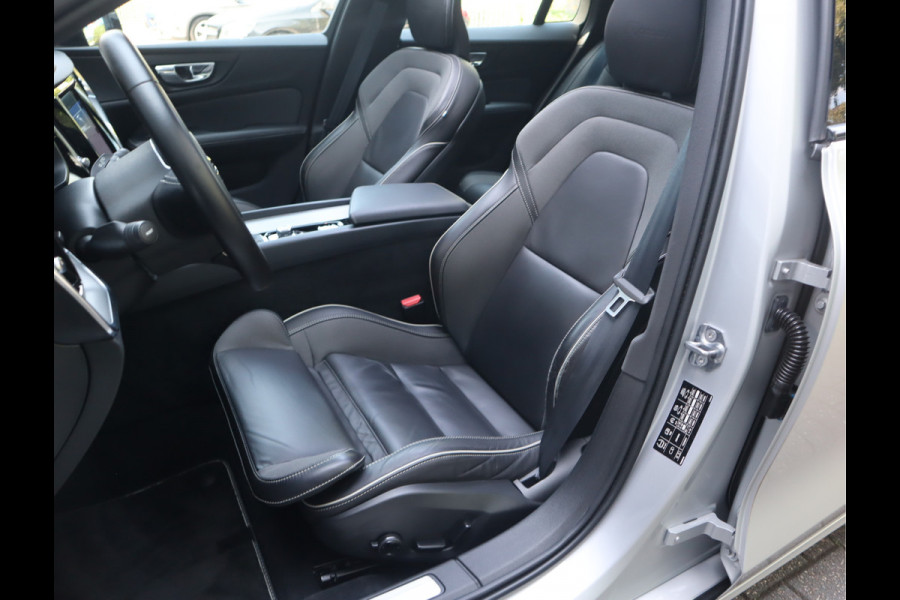 Volvo V60 2.0 T4 R-Design / Panoramadak / Trekhaak