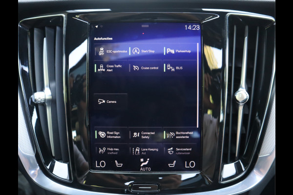 Volvo V60 2.0 T4 R-Design / Panoramadak / Trekhaak