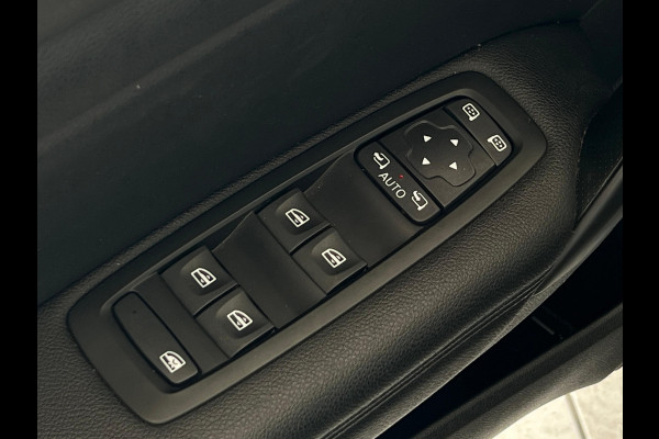 Renault MEGANE Estate 1.6 TCe 205 EDC GT PANODAK | STOELVERWARMING | LED
