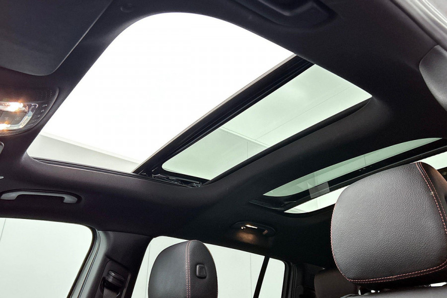Mercedes-Benz Glb 200 Business Solution AMG | VOL! | 163PK | PANO | TrekH | Mem seats | StoelverW | AchterCAM | LaneAss | ETC