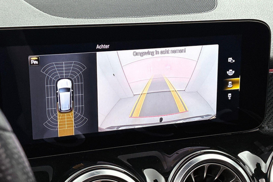 Mercedes-Benz Glb 200 Business Solution AMG | VOL! | 163PK | PANO | TrekH | Mem seats | StoelverW | AchterCAM | LaneAss | ETC
