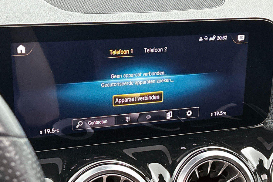 Mercedes-Benz Glb 200 Business Solution AMG | VOL! | 163PK | PANO | TrekH | Mem seats | StoelverW | AchterCAM | LaneAss | ETC